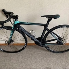 美品! Bianchi Aria Disc エアロロードバイク 自転車 47サイズ スポーツ