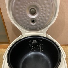 炊飯器の画像