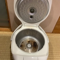 炊飯器の画像