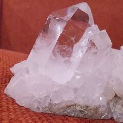 水晶 クラスター 約776g 幅21cm 原石 パワーストーン 風水 開運 札幌市東区 新道東店の画像