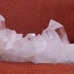 水晶 クラスター 約776g 幅21cm 原石 パワーストーン 風水 開運 札幌市東区 新道東店の画像