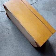 かつお節削り　そこそこきれいで、刃も一部錆びていますが、研げば切れそうですの画像