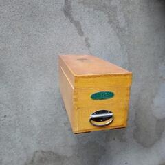 かつお節削り　そこそこきれいで、刃も一部錆びていますが、研げば切れそうですの画像