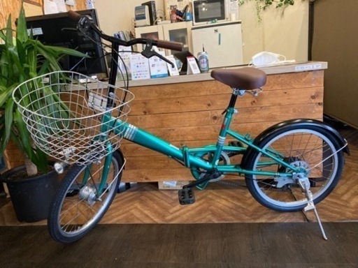 【前輪タイヤ新品！】LEDオートライト　6段変速　20インチ折りたたみ自転車　グリーン
