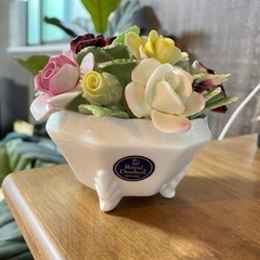 ロイヤルドルトン陶花の画像