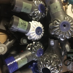 一時中止　近くならお届け　３台以上購入なら１台５００円　ダイソン...