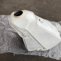 ts125r 燃料タンク(コック付き)