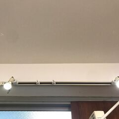 コンセント型　ライティングバー ダクトレール　電球付きの画像