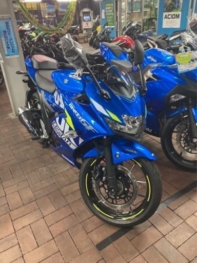 スズキ　ジクサーSF250