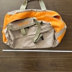 たっぷり容量のスポーツバッグです