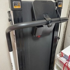 トレッドミル　＊　ランニングマシンの画像