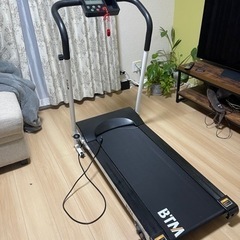 トレッドミル　＊　ランニングマシン