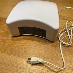 【無料にしました❗️】ジェルネイル用LEDライトの画像
