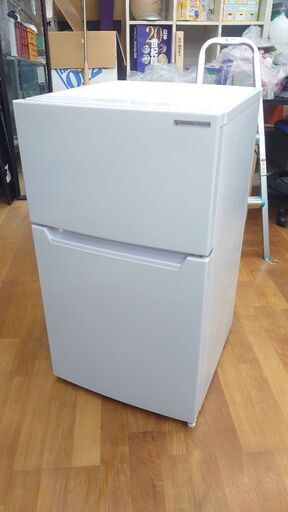完売ありがとう【美品！】２０２２年製　ヤマダホールディングス　「ノンフロン冷凍冷蔵庫」YRZ-C09HI