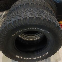 【決まりました】マッドタイヤ　BFグッドリッチ　285/75r16