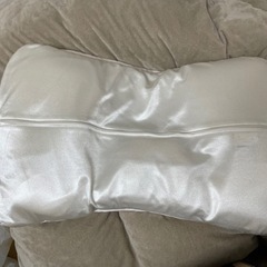 【引取限定】枕　高さ調整可能　ニトリの画像