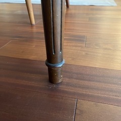 クラシックダイニングテーブルの画像