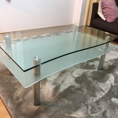 （決まりました）ガラスローテーブル
