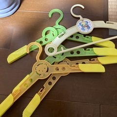 子供用　ハンガー