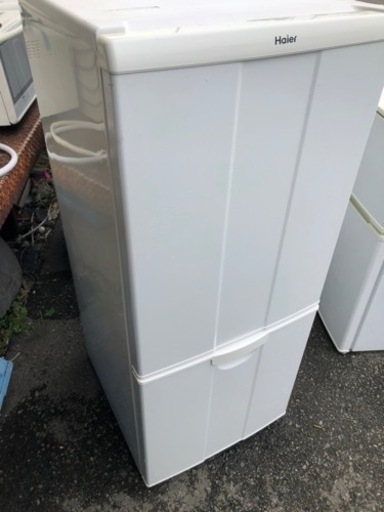 配送可能　ハイアール Haier JR-NF140C-W [冷蔵庫 （138L・右開き） ホワイト]