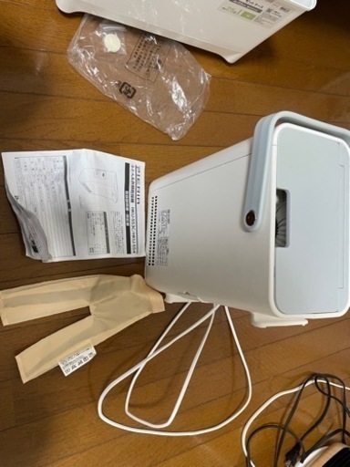 布団乾燥機　HKU-554 ドウシシャ　2019年製　一回のみの使用品