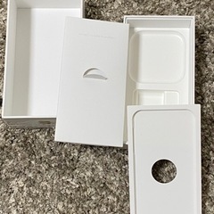 iphone se 空箱の画像
