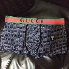 GUCCIメンズパンツ