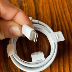 iPhone充電用コードの画像