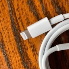 iPhone充電用コードの画像