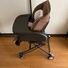アップリカ　ハイローチェアの画像