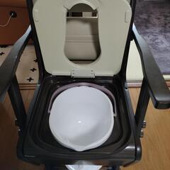 介護用ポータブルトイレの画像
