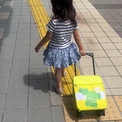 みいつけた　子供キャリーケースの画像