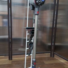 dyson コードレスクリーナー　純正スタンド付きのフルセット