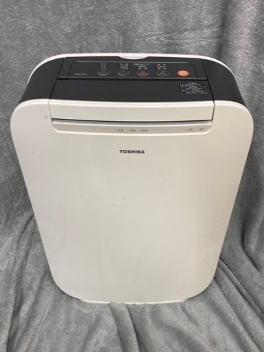 梅雨！除湿機 東芝 TOSHIBA RAD-DN70-H  デシカント方式 木造9畳・コンクリート造18畳まで