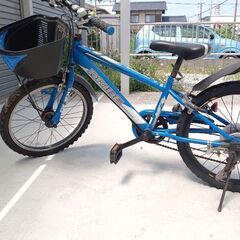 男の子用自転車の画像