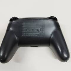 Nintendo Switch Pro コントローラーの画像
