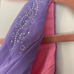 動きに沿って色が変わるロングドレス👗結婚式や2次会に✨の画像