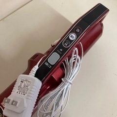 IRIS OHYAMA 充電式掃除機 YIC-SLDC4-R 2018年製 アイリスオーヤマ OS1620の画像