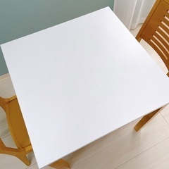 2人用ダイニングセットの画像
