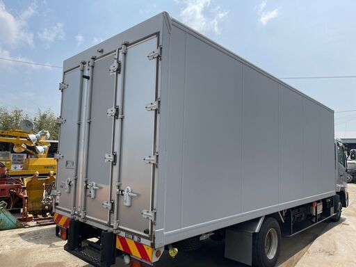 福岡発　4ｔアルミコンテナ　鍵付き　その他多数コンテナ有