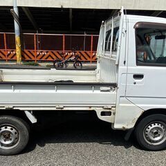 スバルサンバーマニュアル４WD 外観悪いです。修理して乗ってください。