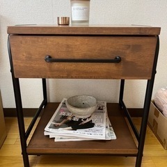 ニトリ  サイドテーブル(ダンテ)