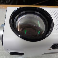 Acrojoy　Truvity 660WB 1080P FULL HD プロジェクター　スクリーン付き　中古美品の画像