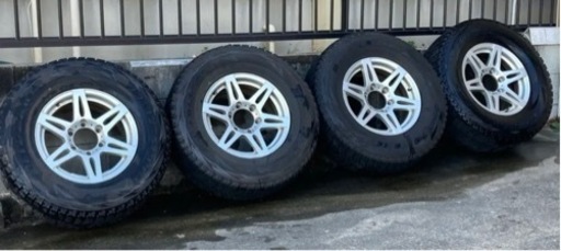 ブリザックDM-V1 265/70R16