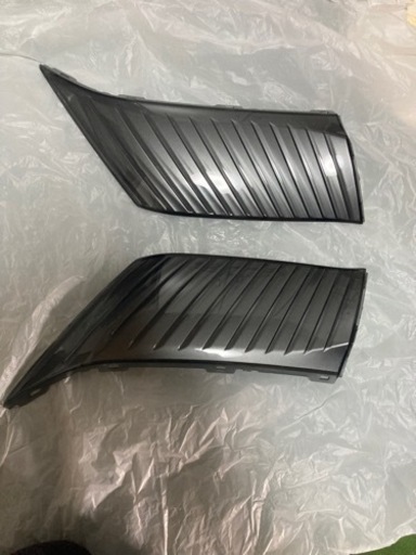 ハリアー60系後期　フロントグリル？