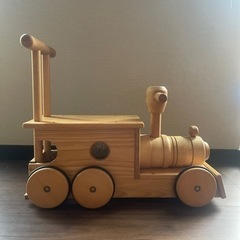 木製　汽車の手押しの画像