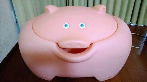 ぶたさん おもちゃ箱(トイザらス)