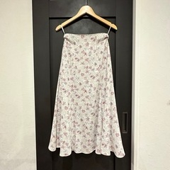 [美品]花柄スカート[春夏向き]