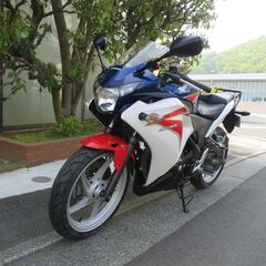 ホンダ　CBR250R　実働中古美車　タイヤ前後新品交換済み　バ...