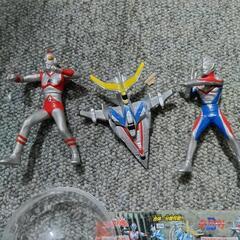 ウルトラマン ６種類の画像
